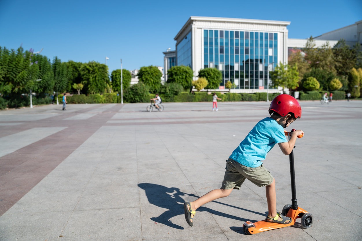 Is It Illegal to Not Wear a Helmet on a Scooter